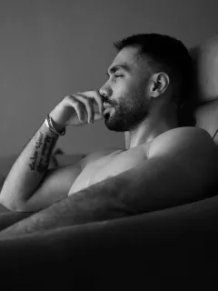 Gentlemen's Club: Levi