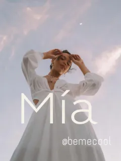MÍA